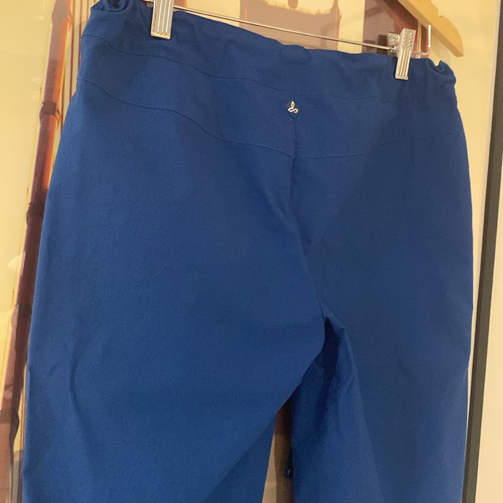 PRANA - Picture 7 of 12